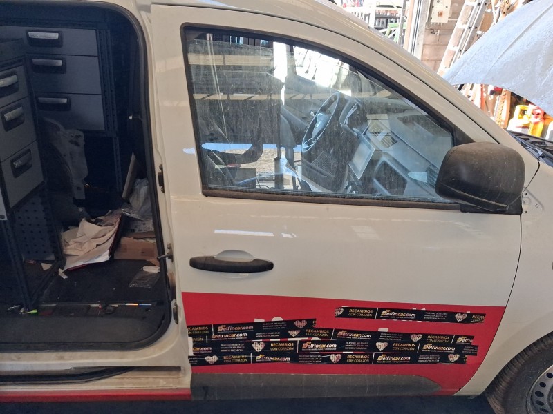 Recambio de puerta delantera derecha para renault express furgoneta/monovolumen 1.5 blue dci 75 (f6aa) referencia OEM IAM 801002