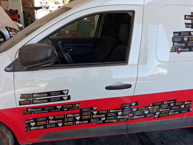 Recambio de puerta delantera izquierda para renault express furgoneta/monovolumen 1.5 blue dci 75 (f6aa) referencia OEM IAM 8010