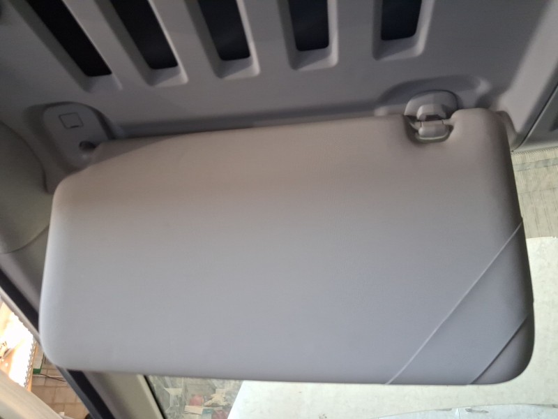 Recambio de parasol izquierdo para renault express furgoneta/monovolumen 1.5 blue dci 75 (f6aa) referencia OEM IAM 964017948R  