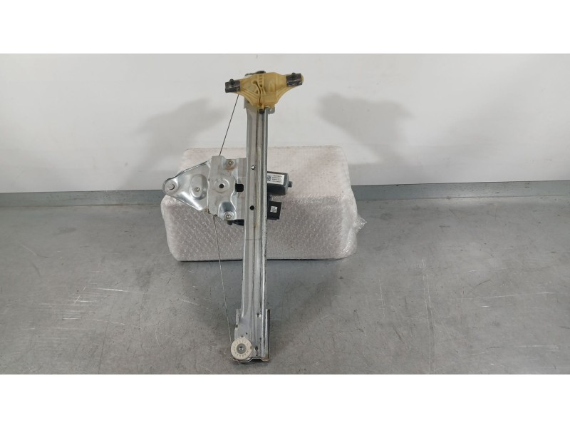 Recambio de elevalunas delantero izquierdo para dacia duster (hm_) 1.5 dci 115 4x4 (hmad) referencia OEM IAM 807217664R  