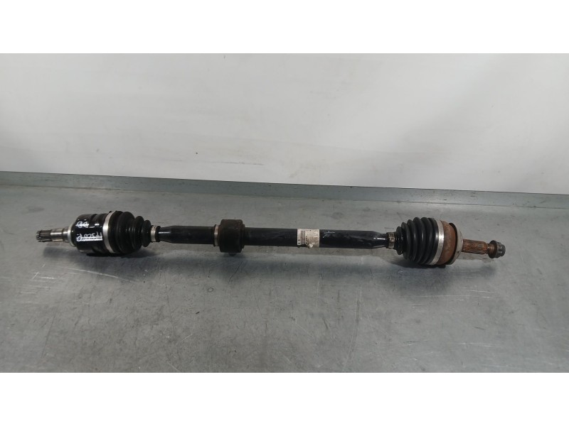 Recambio de transmision delantera derecha para toyota auris (_e18_) 1.4 d-4d (nde180_) referencia OEM IAM 434100F041  