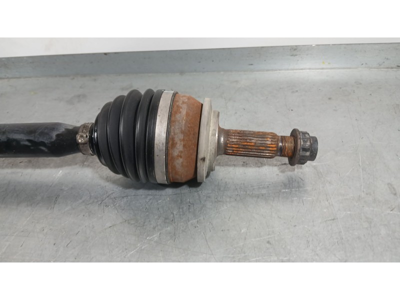 Recambio de transmision delantera derecha para toyota auris (_e18_) 1.4 d-4d (nde180_) referencia OEM IAM 434100F041  