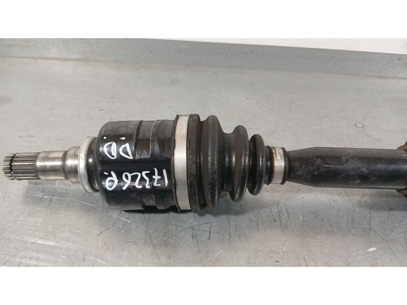 Recambio de transmision delantera derecha para toyota auris (_e18_) 1.4 d-4d (nde180_) referencia OEM IAM 434100F041  