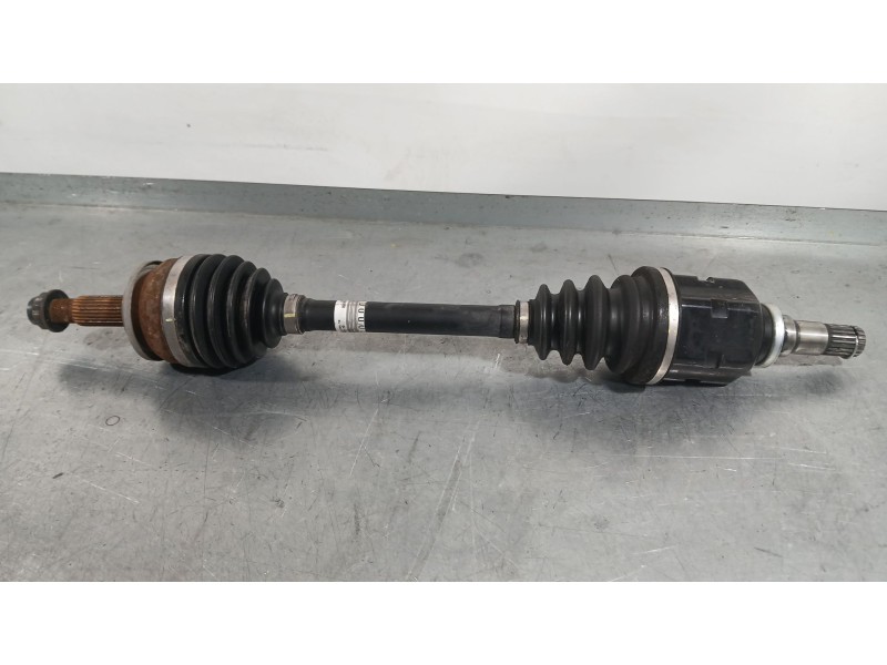 Recambio de transmision delantera izquierda para toyota auris (_e18_) 1.4 d-4d (nde180_) referencia OEM IAM 4342002B50  