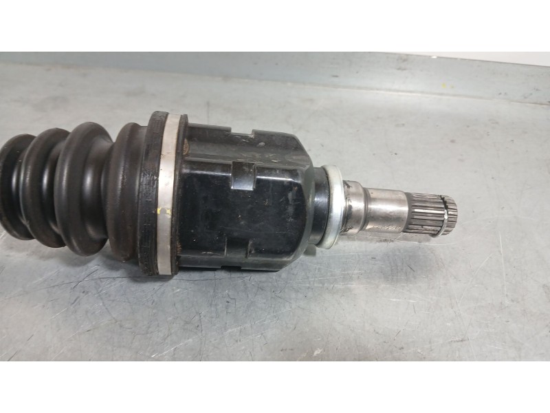 Recambio de transmision delantera izquierda para toyota auris (_e18_) 1.4 d-4d (nde180_) referencia OEM IAM 4342002B50  
