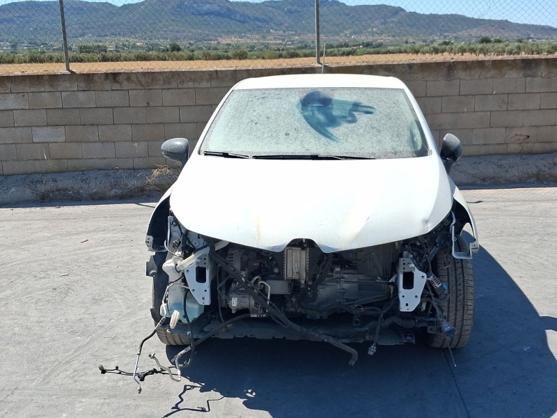 renault clio v (b7_) del año 2024