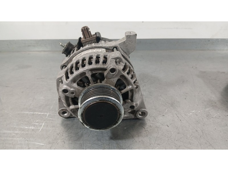 Recambio de alternador para toyota auris (_e18_) 1.4 d-4d (nde180_) referencia OEM IAM 270600N100 DENSO 3111552140