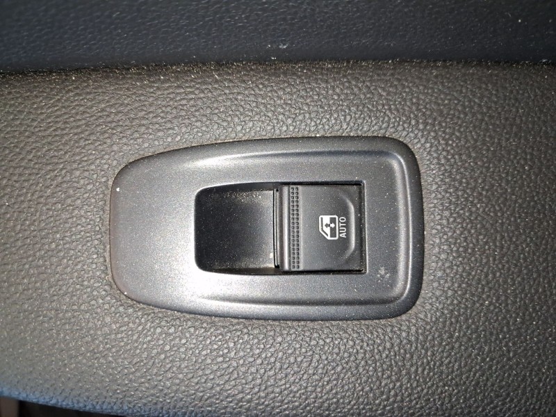 Recambio de mando elevalunas delantero derecho para renault clio v (b7_) 1.5 blue dci 100 (b7ad) referencia OEM IAM 254013877R  