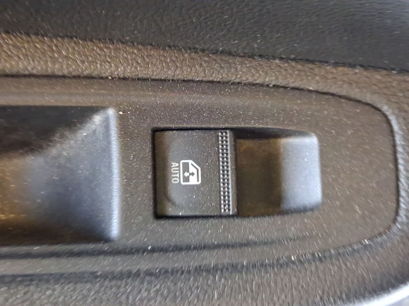 Recambio de mando elevalunas trasero izquierdo para renault clio v (b7_) 1.5 blue dci 100 (b7ad) referencia OEM IAM   