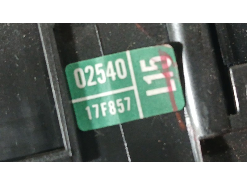 Recambio de mando limpia para toyota auris (_e18_) 1.4 d-4d (nde180_) referencia OEM IAM   