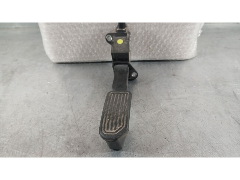 Recambio de potenciometro pedal para toyota auris (_e18_) 1.4 d-4d (nde180_) referencia OEM IAM 781100W040  