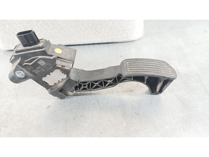 Recambio de potenciometro pedal para toyota auris (_e18_) 1.4 d-4d (nde180_) referencia OEM IAM 781100W040  