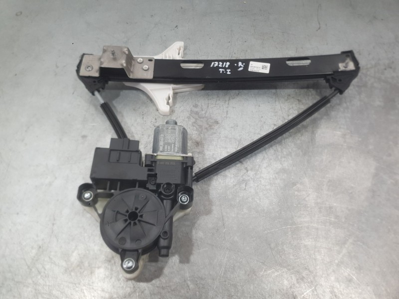 Recambio de elevalunas trasero izquierdo para volkswagen taigo (cs1) 1.0 tsi referencia OEM IAM 2G6839461D  