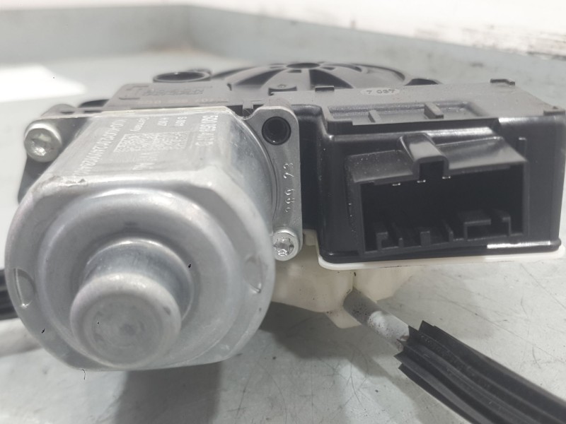 Recambio de elevalunas trasero izquierdo para volkswagen taigo (cs1) 1.0 tsi referencia OEM IAM 2G6839461D  
