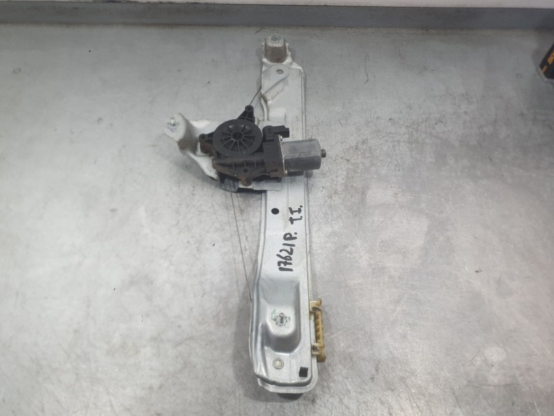 Recambio de elevalunas trasero izquierdo para dacia duster (hm_) 1.6 sce 115 (hmm1) referencia OEM IAM 827210622R  