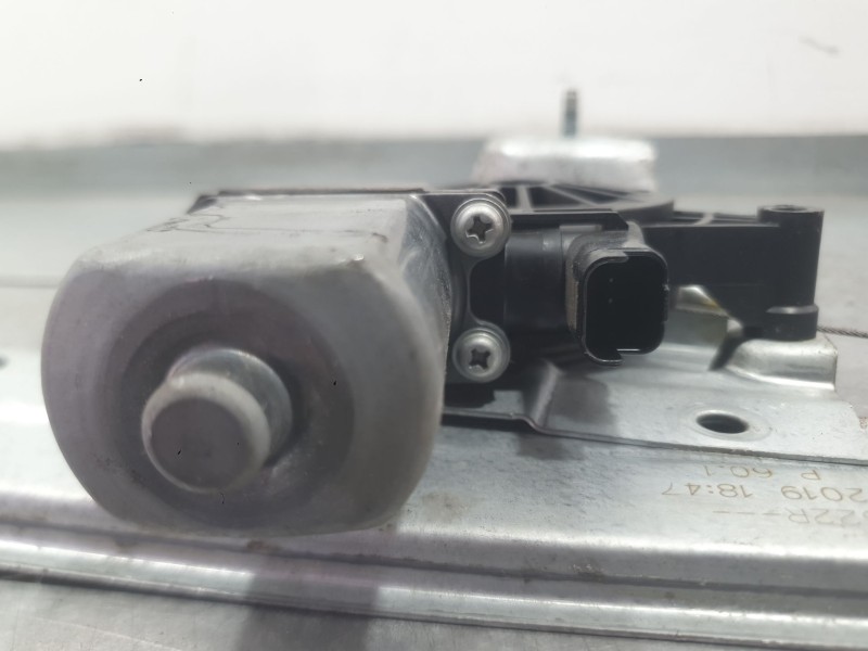 Recambio de elevalunas trasero izquierdo para dacia duster (hm_) 1.6 sce 115 (hmm1) referencia OEM IAM 827210622R  