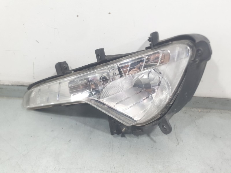 Recambio de faro antiniebla izquierdo para kia sportage iii (sl) 2.0 crdi referencia OEM IAM 922013W200  