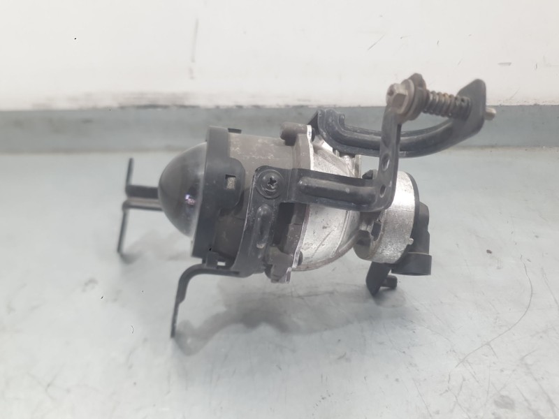 Recambio de faro antiniebla izquierdo para kia cee´d sportswagon (jd) 1.6 crdi 136 referencia OEM IAM 92201A2300  