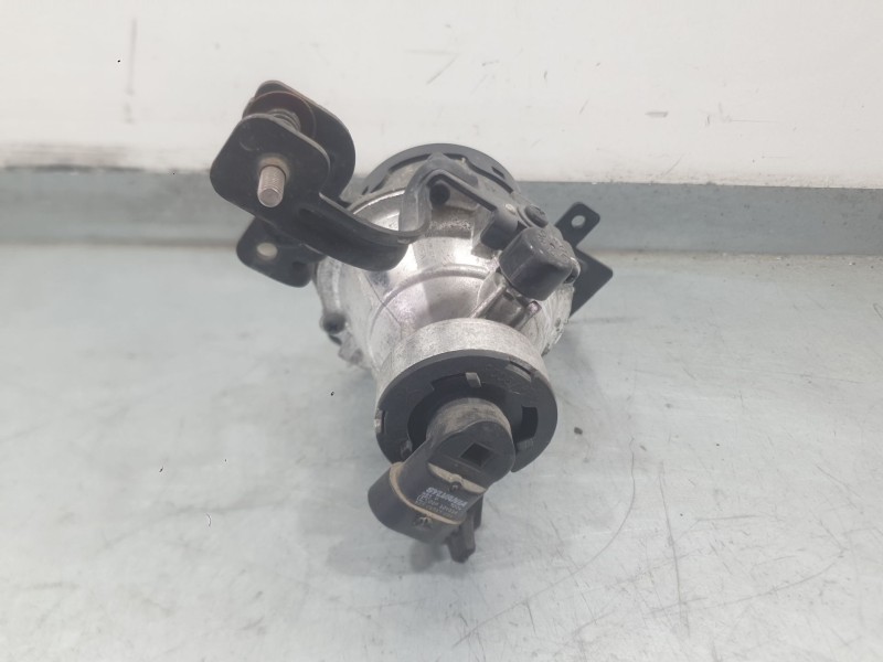 Recambio de faro antiniebla izquierdo para kia cee´d sportswagon (jd) 1.6 crdi 136 referencia OEM IAM 92201A2300  