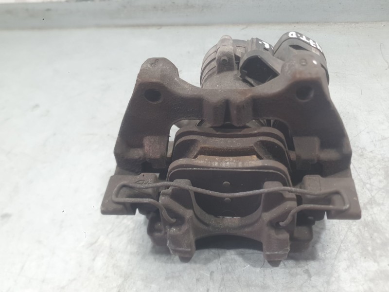 Recambio de pinza freno trasera derecha para audi a3 sportback (8va, 8vf) 1.6 tdi referencia OEM IAM 8V0615424F  