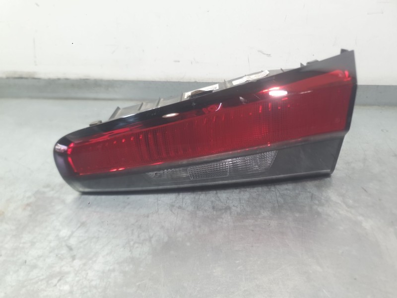 Recambio de piloto trasero derecho interior para fiat tipo station wagon (356_, 357_) 1.3 d (356wxh1a) referencia OEM IAM 520710