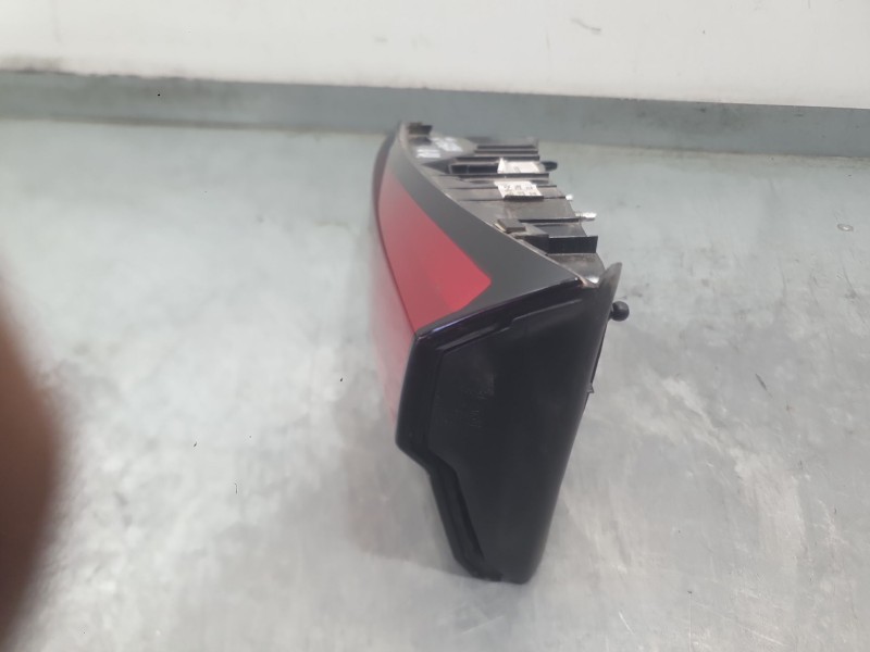 Recambio de piloto trasero derecho interior para fiat tipo station wagon (356_, 357_) 1.3 d (356wxh1a) referencia OEM IAM 520710