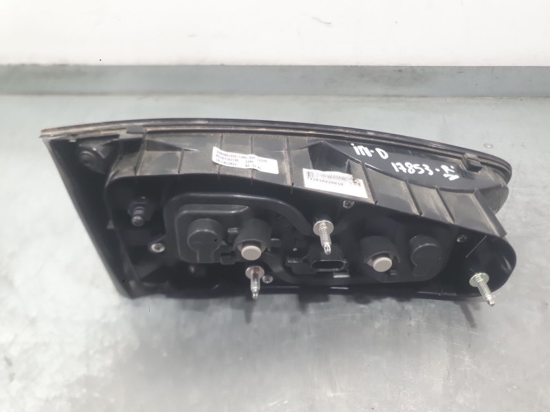 Recambio de piloto trasero derecho interior para fiat tipo station wagon (356_, 357_) 1.3 d (356wxh1a) referencia OEM IAM 520710