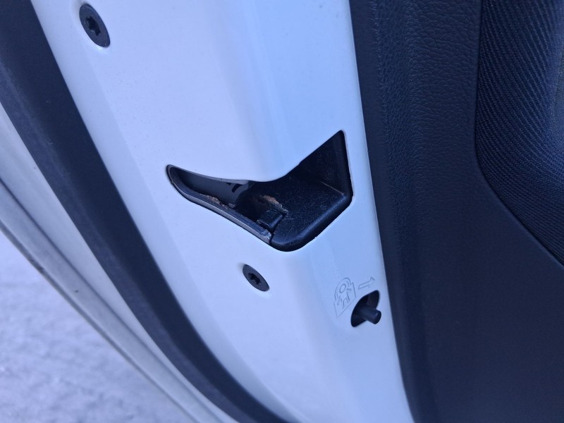 Recambio de cerradura puerta trasera izquierda para opel astra k (b16) 1.6 cdti (68) referencia OEM IAM 13533664  