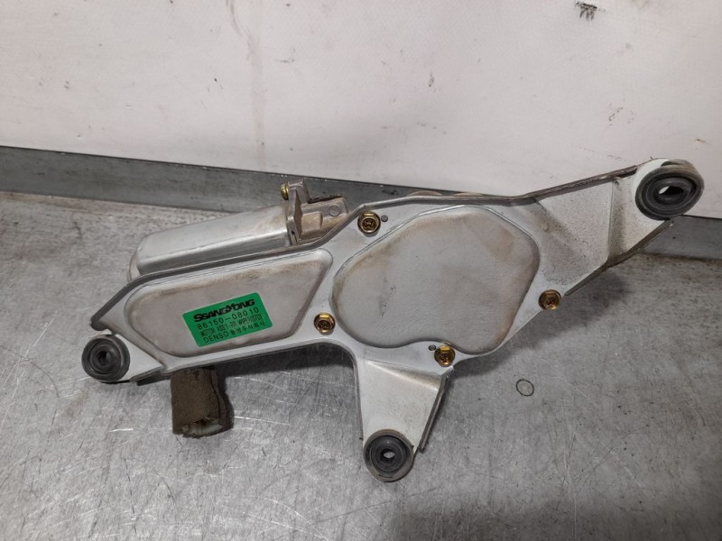 Recambio de motor limpia trasero para ssangyong rexton 270 xdi limited referencia OEM IAM 9615008010  