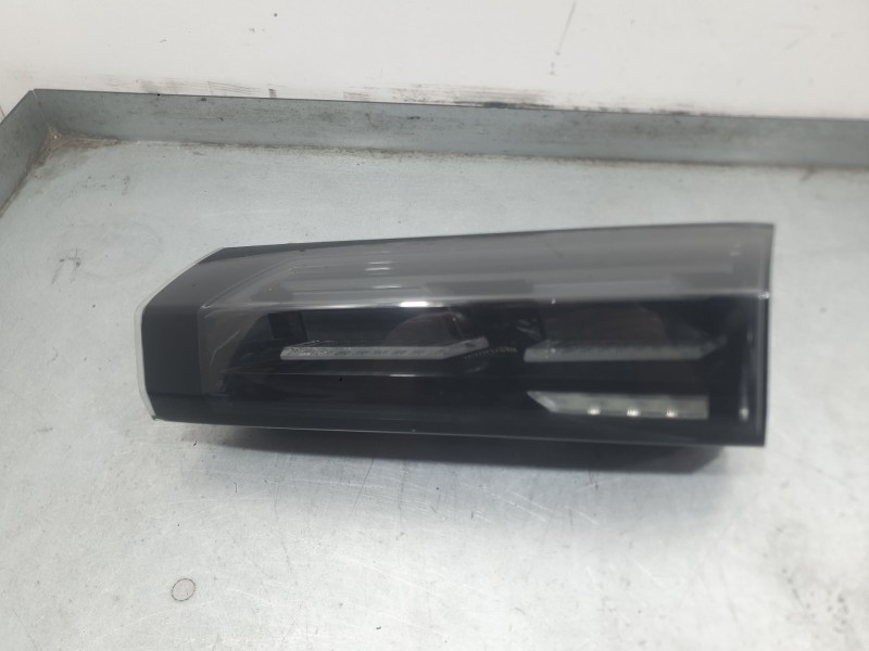Recambio de piloto trasero derecho interior para peugeot 2008 ii (ud_, us_, uy_, uj_, ur_, uc_) 1.2 puretech 130 referencia OEM 