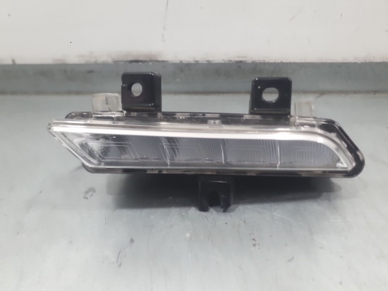 Recambio de piloto delantero derecho para renault clio iv (bh_) 1.5 dci 75 referencia OEM IAM 266003864R LUZ DIURNA 