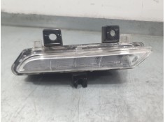 PILOTO DELANTERO IZQUIERDO 266059493R LUZ DIURNA 