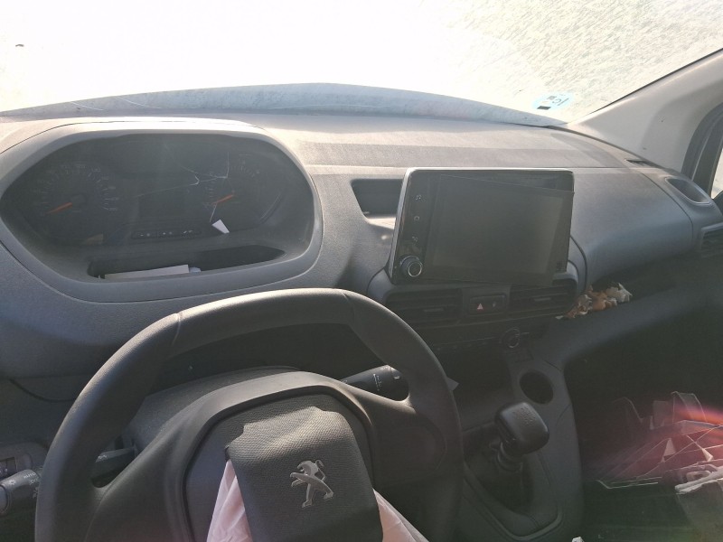 Recambio de salpicadero para peugeot partner furgoneta/monovolumen (k9) 1.5 bluehdi 100 referencia OEM IAM 16841899ZD  