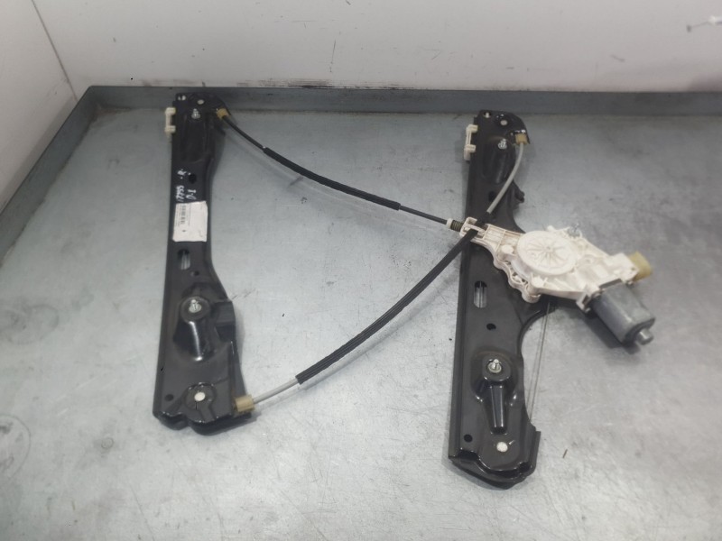 Recambio de elevalunas delantero izquierdo para bmw x1 (e84) sdrive 18 d referencia OEM IAM 51332990385  6 PINS
