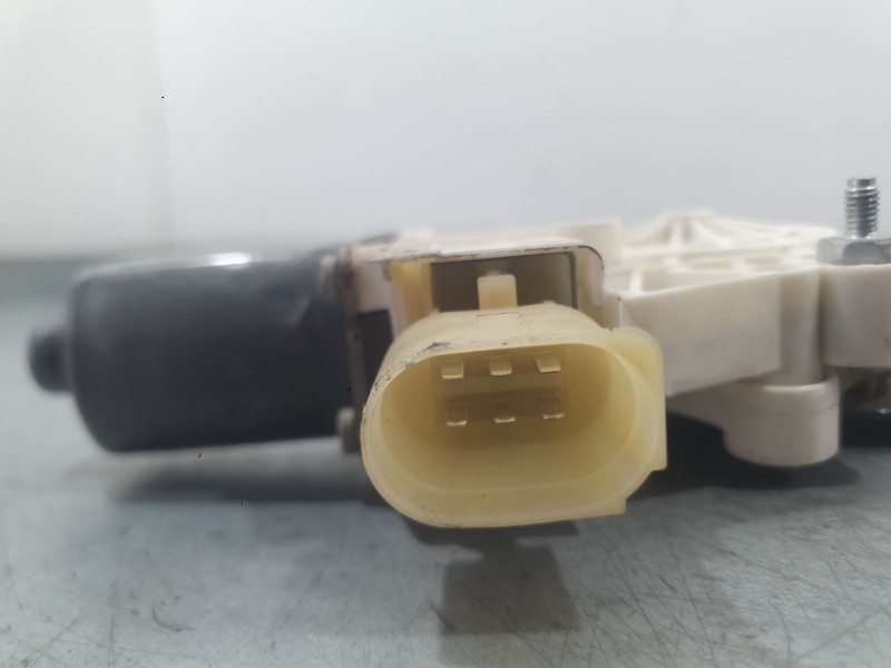 Recambio de elevalunas delantero izquierdo para bmw x1 (e84) sdrive 18 d referencia OEM IAM 2990293  6 PINS