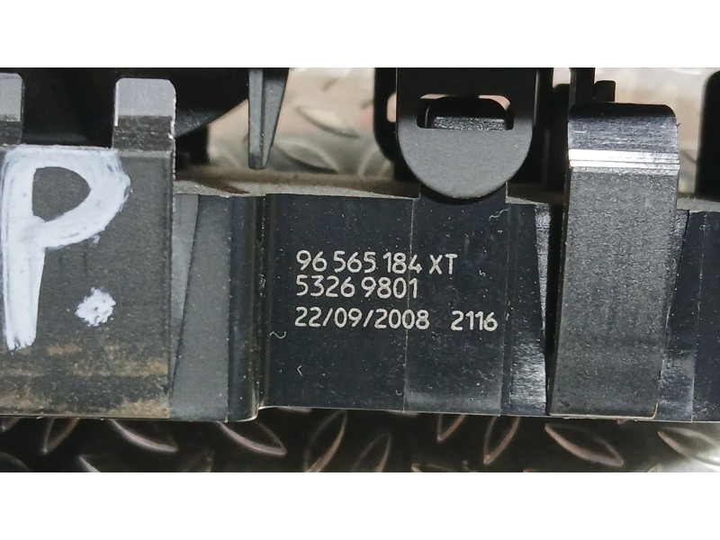Recambio de mando elevalunas delantero derecho para peugeot 308 i (4a_, 4c_) 1.6 16v referencia OEM IAM 649029  