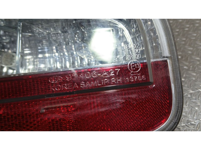 Recambio de piloto trasero derecho paragolpes para kia cee´d (jd) 1.6 crdi 110 referencia OEM IAM 92406A2700  
