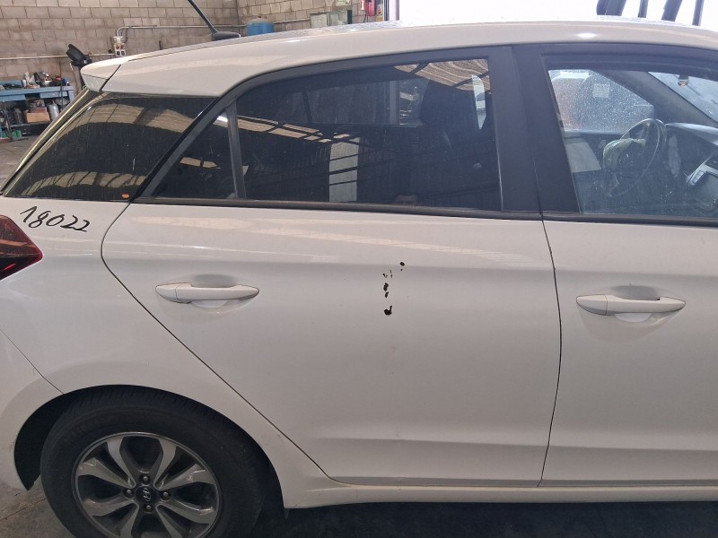 Recambio de puerta trasera derecha para hyundai i20 ii (gb, ib) 1.0 t-gdi referencia OEM IAM 77004C8000 TOCADA 