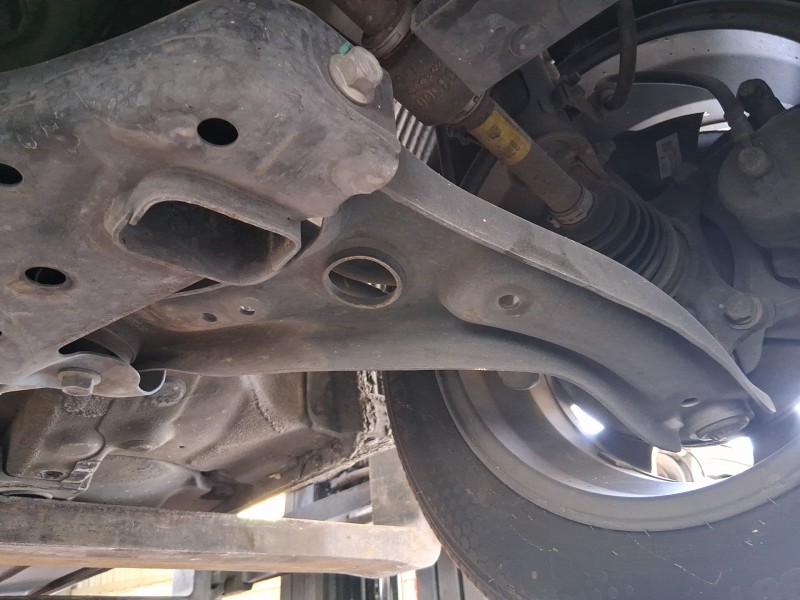 Recambio de brazo suspension inferior delantero izquierdo para hyundai i20 ii (gb, ib) 1.0 t-gdi referencia OEM IAM 54500C8000  