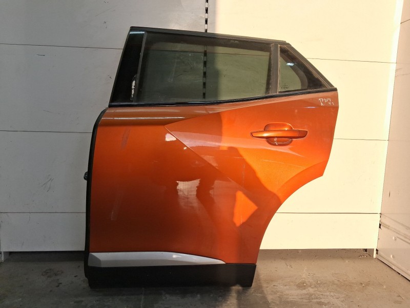 Recambio de puerta trasera izquierda para peugeot 2008 ii (ud_, us_, uy_, uj_, ur_, uc_) 1.2 puretech 130 referencia OEM IAM 983