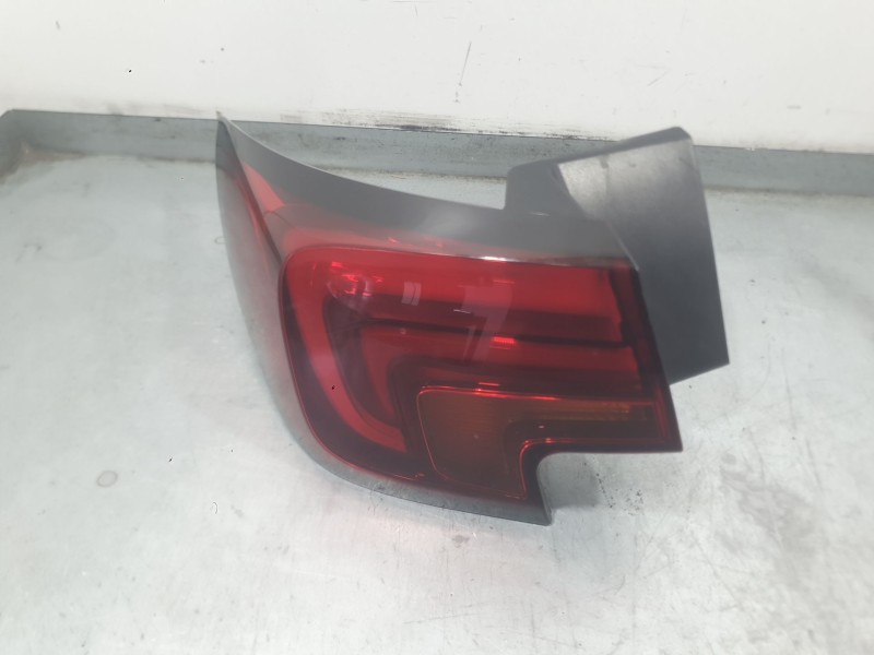 Recambio de piloto trasero izquierdo exterior para opel astra k (b16) 1.6 cdti (68) referencia OEM IAM 39099016  