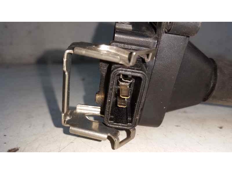 Recambio de bobina encendido para bmw serie 5 berlina (e39) 530i referencia OEM IAM 0221504004 1703227 BOSCH