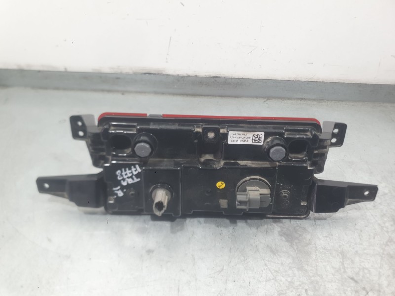 Recambio de piloto trasero central para kia stonic (yb) 1.0 t-gdi eco-dynamics+ referencia OEM IAM   