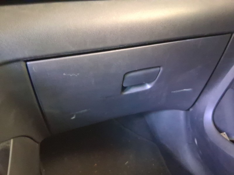 Recambio de guantera para citroën c3 aircross ii (2r_, 2c_) 1.5 bluehdi 110 referencia OEM IAM YQ002395CY  
