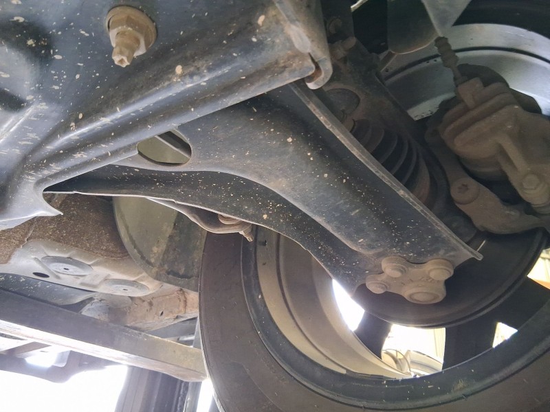 Recambio de brazo suspension inferior delantero izquierdo para citroën c3 aircross ii (2r_, 2c_) 1.5 bluehdi 110 referencia OEM 
