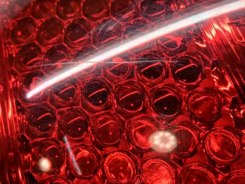 Recambio de piloto trasero izquierdo para kia cee´d active referencia OEM IAM 924011H0  ROZADO