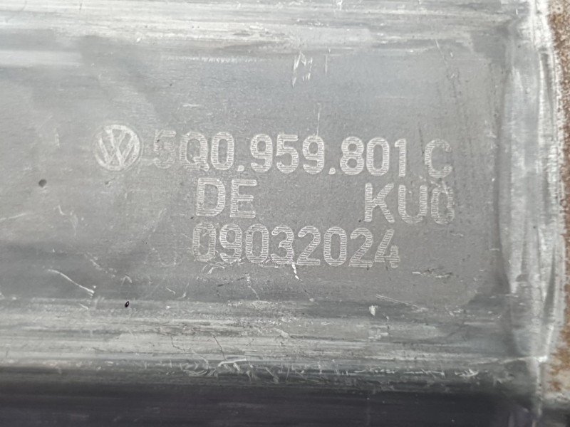 Recambio de elevalunas delantero izquierdo para seat leon (kl1, klg) 1.5 etsi referencia OEM IAM 5Q0959801C  