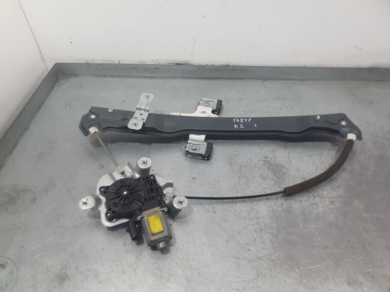 Recambio de elevalunas delantero izquierdo para ssangyong tivoli 1.6 referencia OEM IAM 7231135000  