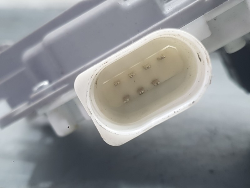 Recambio de cerradura puerta trasera derecha para audi q5 (8rb) 2.0 tdi quattro referencia OEM IAM 8K0839016  