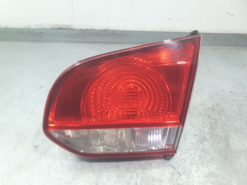 Recambio de piloto trasero derecho interior para volkswagen golf vi (5k1) 1.6 tdi referencia OEM IAM 5K0945260  